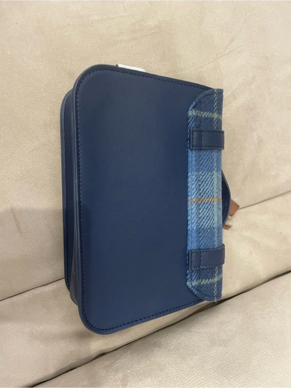 N/A stylish navy